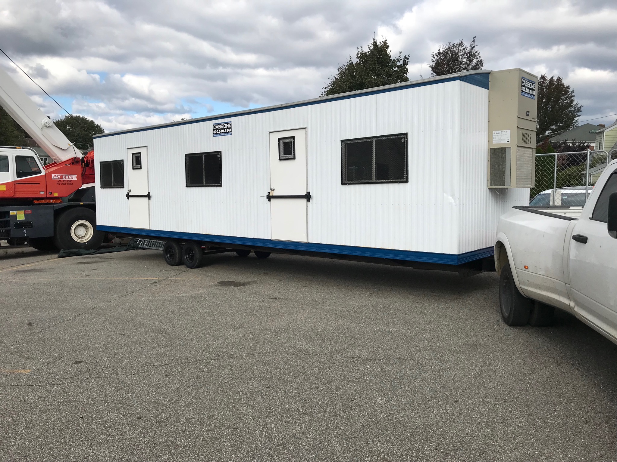 Should You Lease a Used Office Trailer?