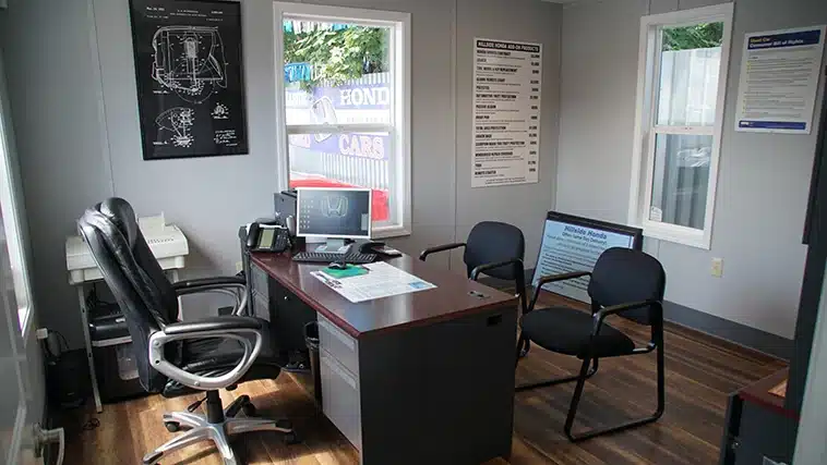 Office in commercial container