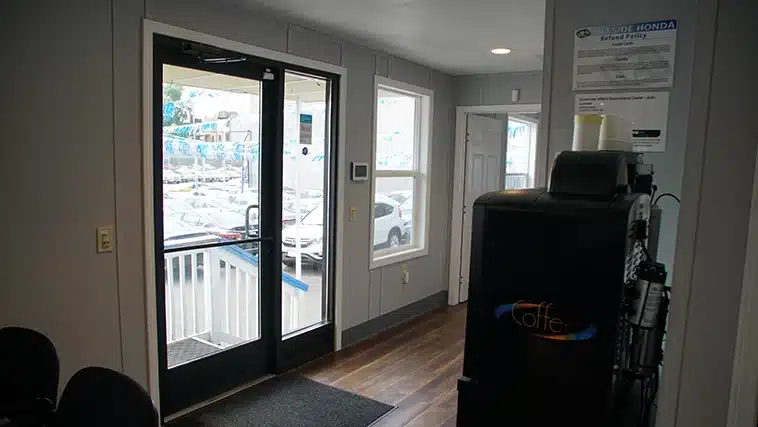 Commercial Container